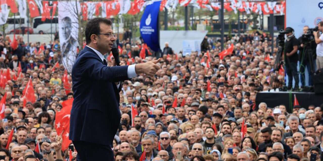 Ekrem İmamoğlu Silivri’den Kuşadası’na seslendi: Saltanatlarını sürdürebilmek için sadece iki şeye güveniyorlar
