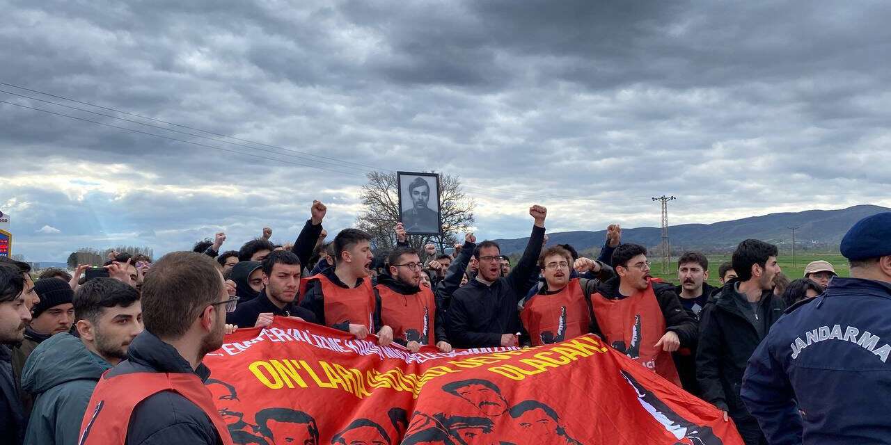 Tokat'ta Mahir Çayan'ı anmak isteyen 78 öğrenci gözaltına alındı
