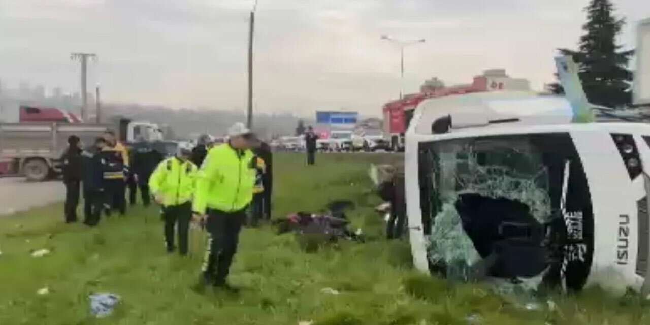 Samsun’dan kötü haber: Öğrencileri taşıyan otobüs devrildi