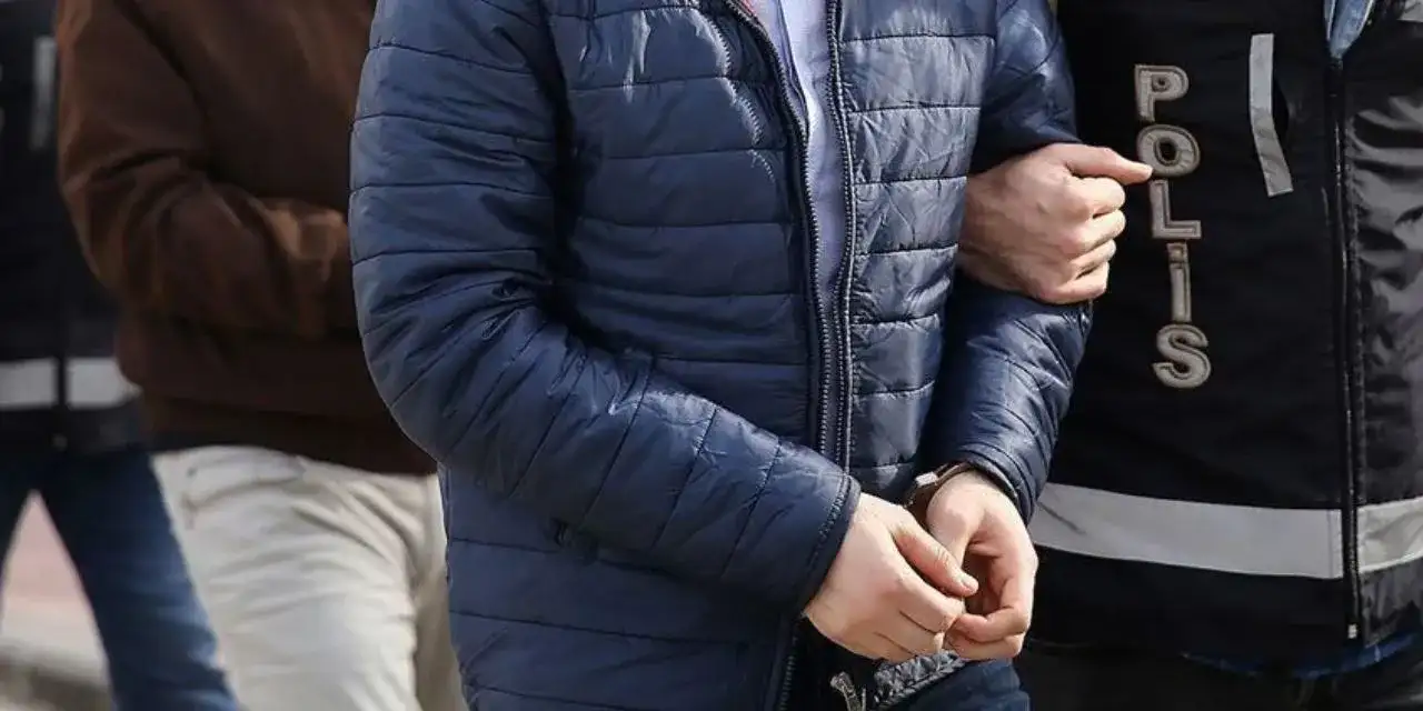 İstanbul’da at eti operasyonu: Silahlar ve uyuşturucu da çıktı!