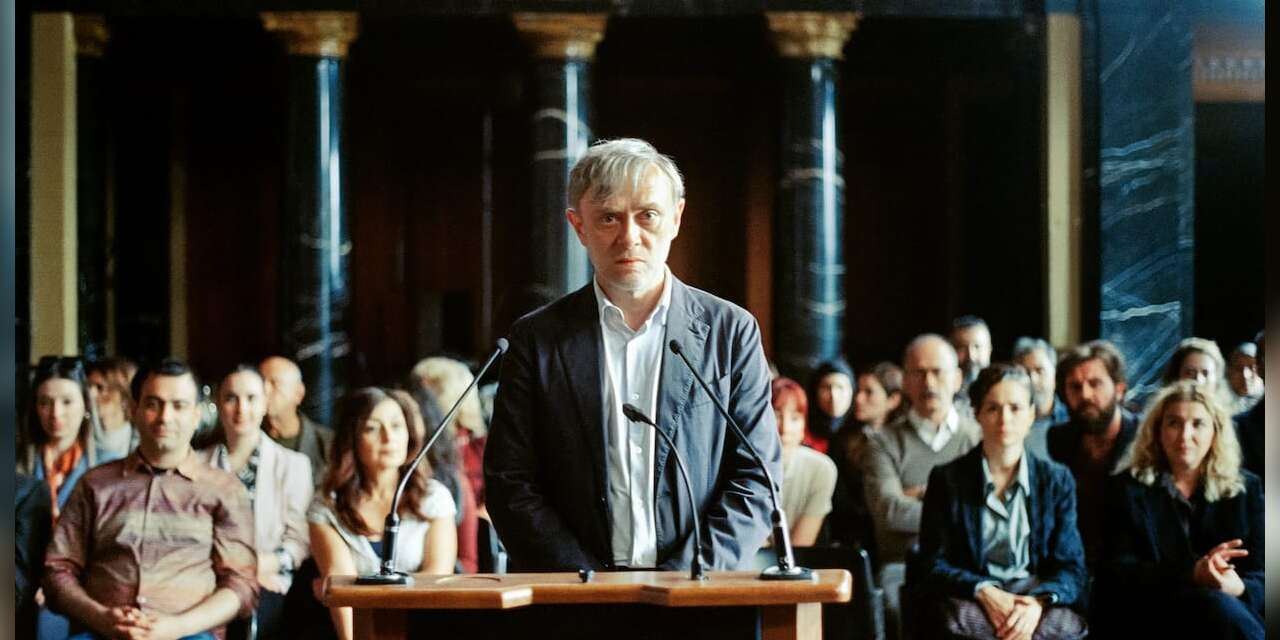 'Sarı Zarflar' ne anlatmak istiyor?