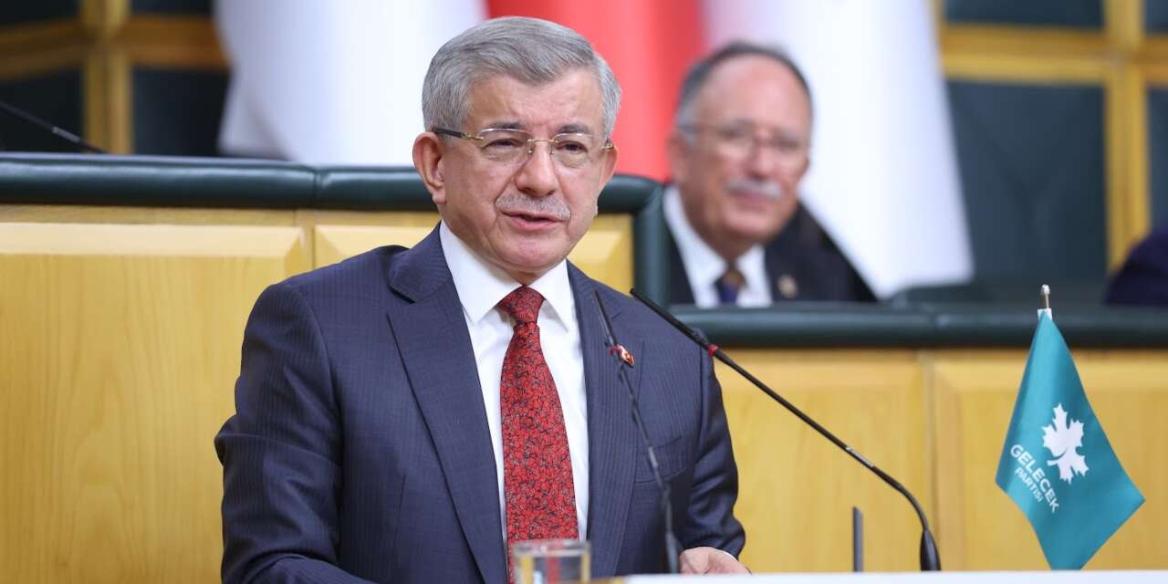 Ahmet Davutoğlu'ndan Erdoğan-Fink görüşmesine tepki: Buralarda fink atmasının bir sebebi var