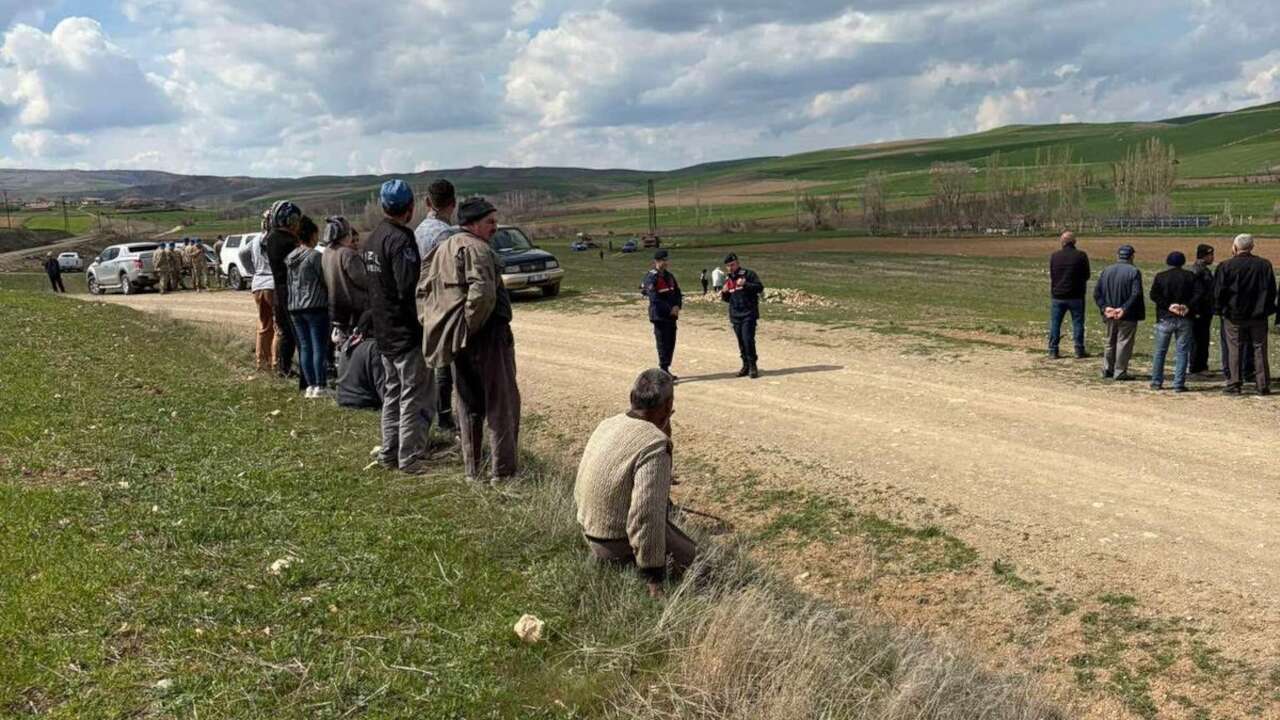 Çorum'da silahlı saldırı: Baba ve oğlu öldürüldü