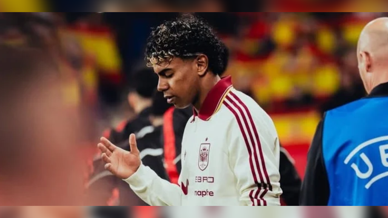 Yamal'dan İspanyol taraftarlara sert tepki: 'Cahilsiniz ve ırkçısınız!'