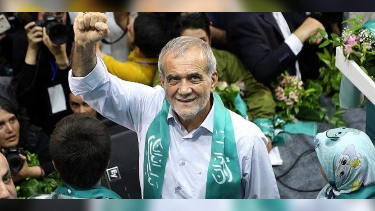 Pezeşkiyan'dan açık mektup: 'Bu savaş, Amerikan halkının hangi çıkarlarına hizmet ediyor?'