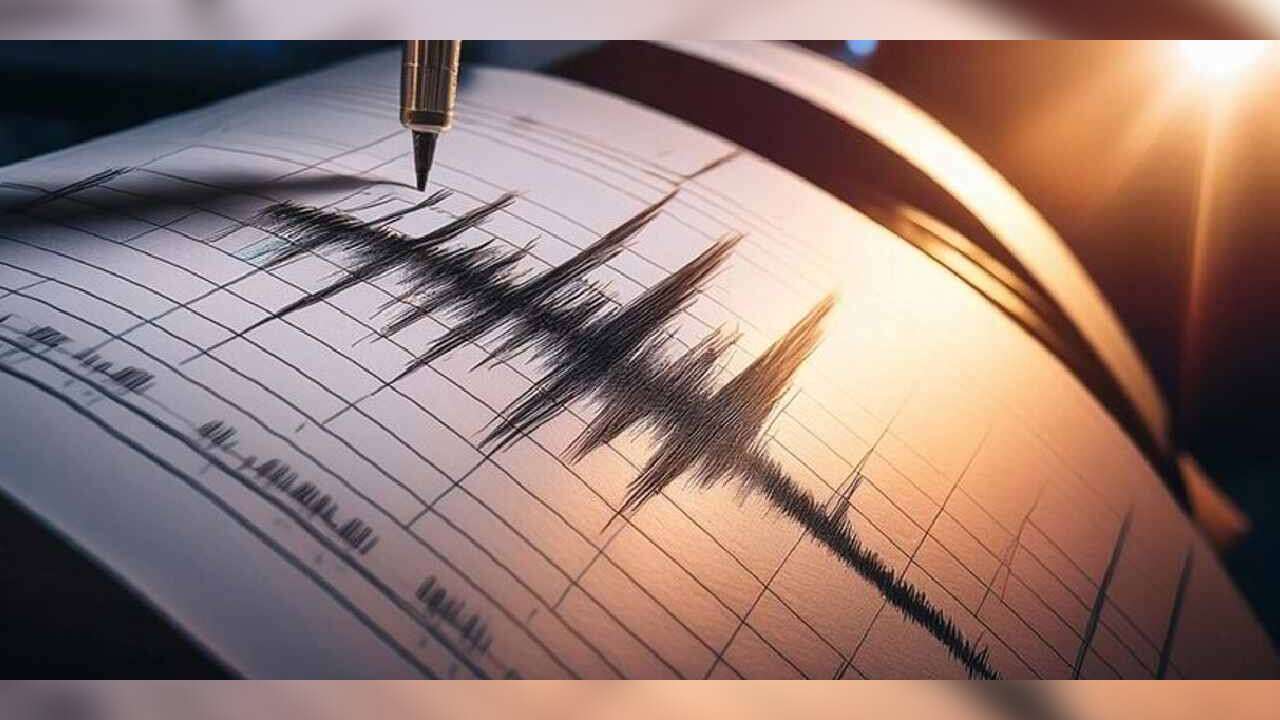 Endonezya'da 7,4’lük büyük deprem