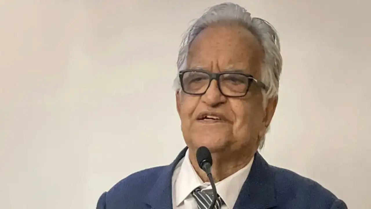 Hüsrev Hatemi hayatını kaybetti