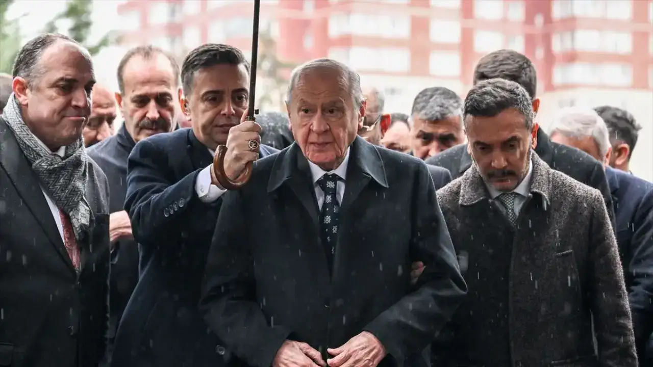 Bahçeli Türkeş'i süreç üzerinden andı: İç barış ülküsü...