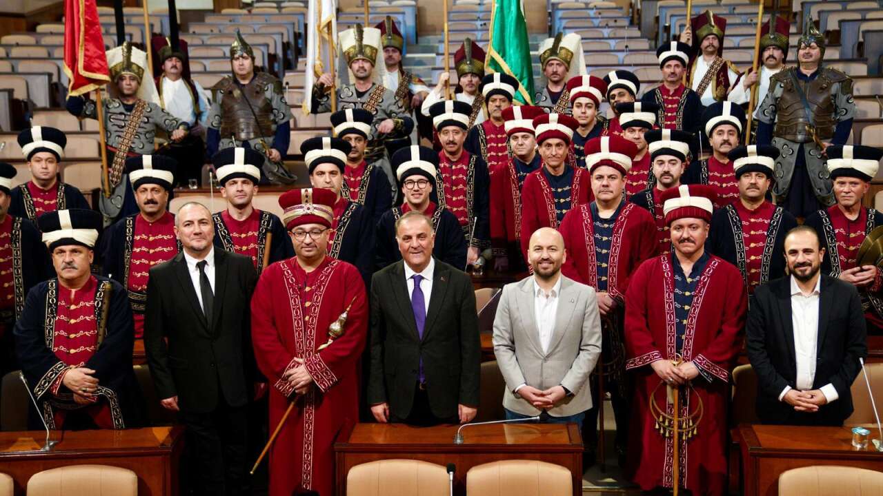 İBB Başkanvekili Nuri Aslan’dan çağrı: Milli takımın Dünya Kupası maçlarında İBB mehteran ekibi görev alsın