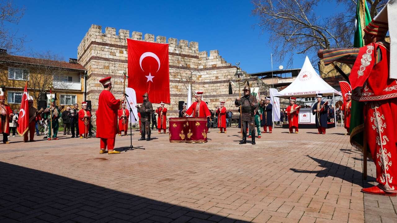 Bursa’da fethin 700’üncü yılı törenlerle anıldı