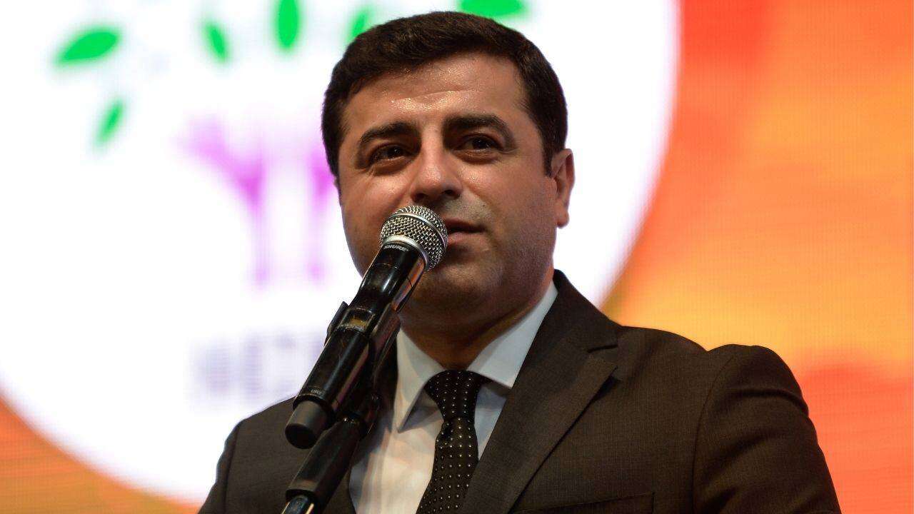 Diyarbakır Barosu, Akın Gürlek'e rapor sundu: Selahattin Demirtaş'ın tahliyesi talep edildi
