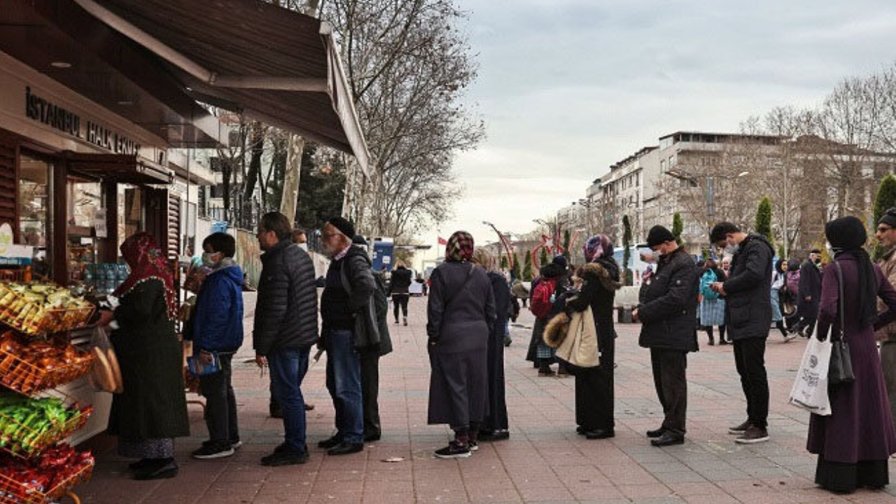 'Ekonomi' anketinde çarpıcı sonuç: İktidar seçmeni de umudu kesti!