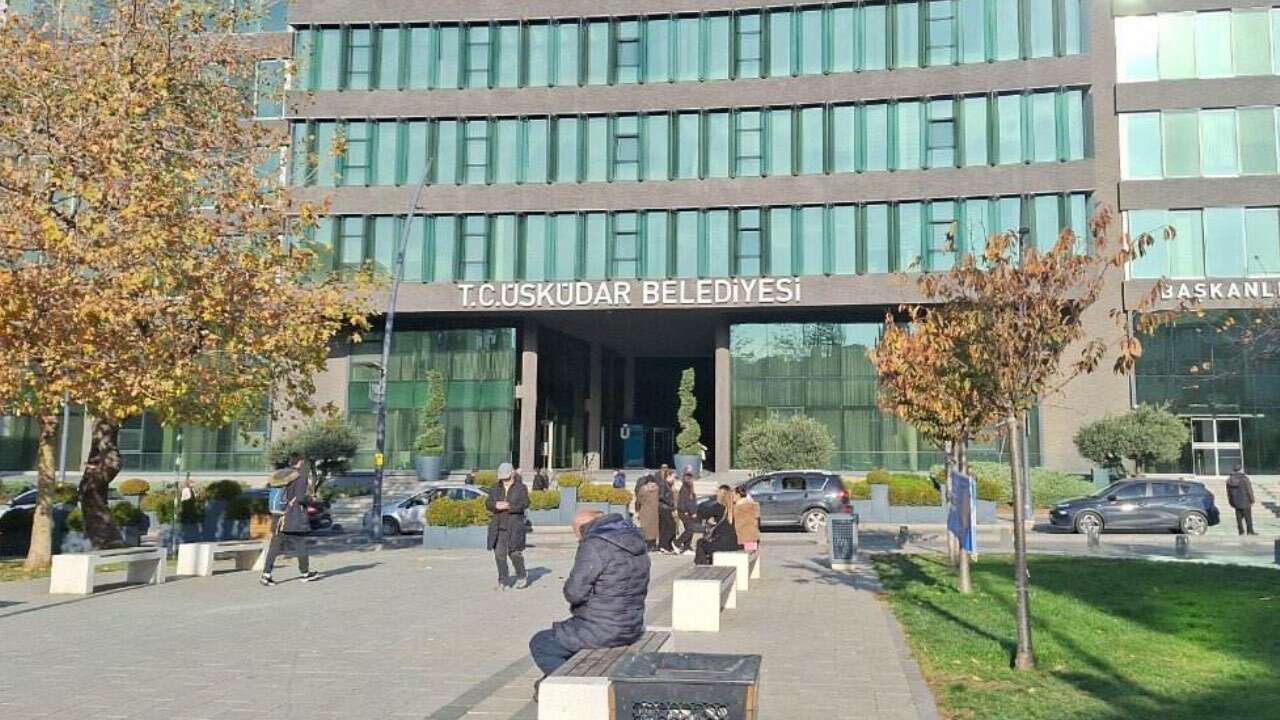 Üsküdar Belediyesi'ne operasyon: 20 kişi gözaltında!
