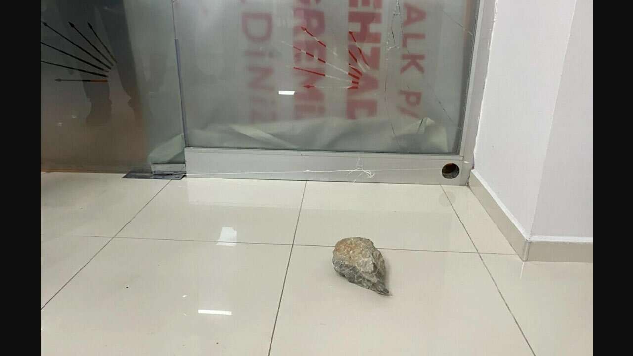 CHP binasına saldırı: Saldırgan teslim oldu