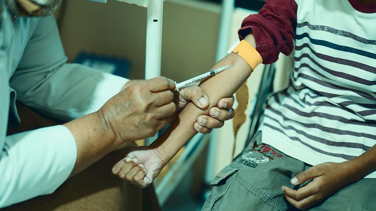 Çocuklarda hızla yayılıyor: Uzmandan el ayak ve ağız hastalığı uyarısı