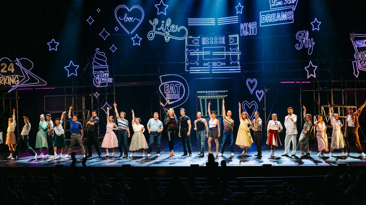 Grease müzikali İstanbul’da sahneye çıkıyor