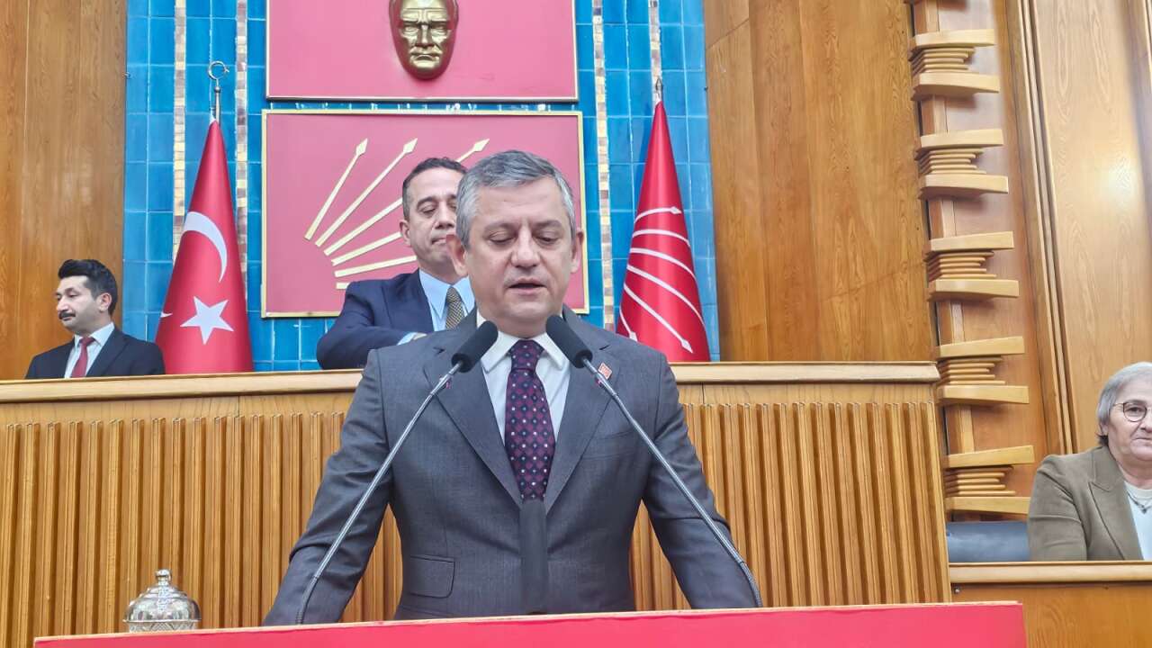 Özgür Özel konuştu, gündeminde CHP'li belediyelere operasyonlar ve ara seçim vardı