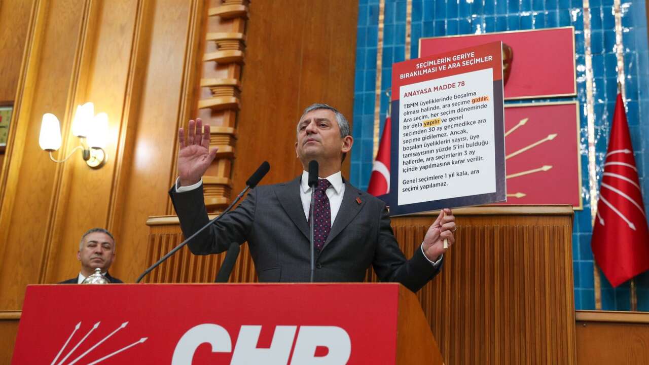 Özgür Özel konuştu, gündeminde CHP'li belediyelere operasyonlar ve ara seçim vardı