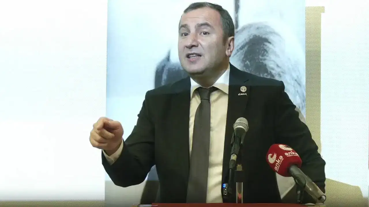 Eğitim-İş Genel Başkanı’ndan 19 Mayıs çıkışı: Gençlerin Atatürk sevgisi yasakçı anlayışa tabi değil