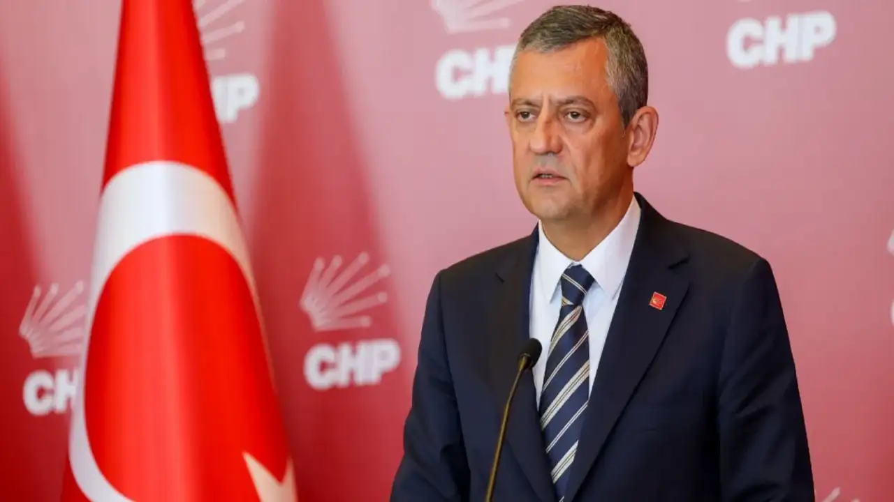 Özgür Özel'den İran'daki ateşkes için ilk yorum: Savaşların kazananı olmaz