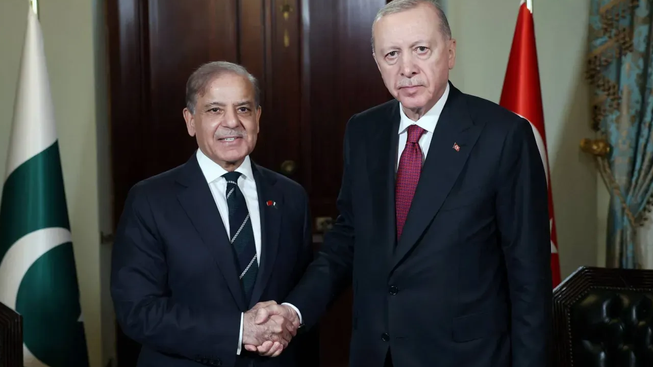 Erdoğan Pakistan Başbakanı Şerif ile görüştü