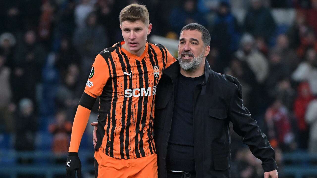 Avrupa'da gecenin sonuçları: Arda Turan yarı finalin kapısını araladı