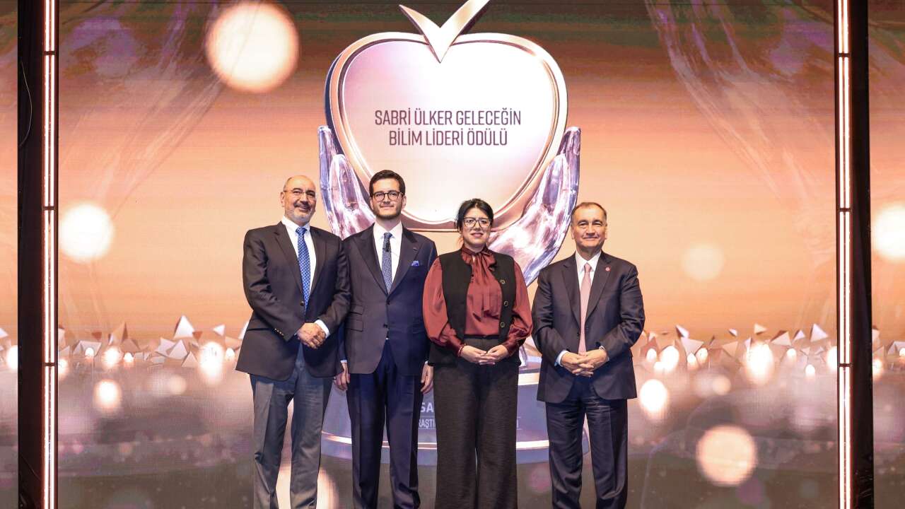 Sabri Ülker Geleceğin Bilim Lideri ödülü Şili’ye gitti