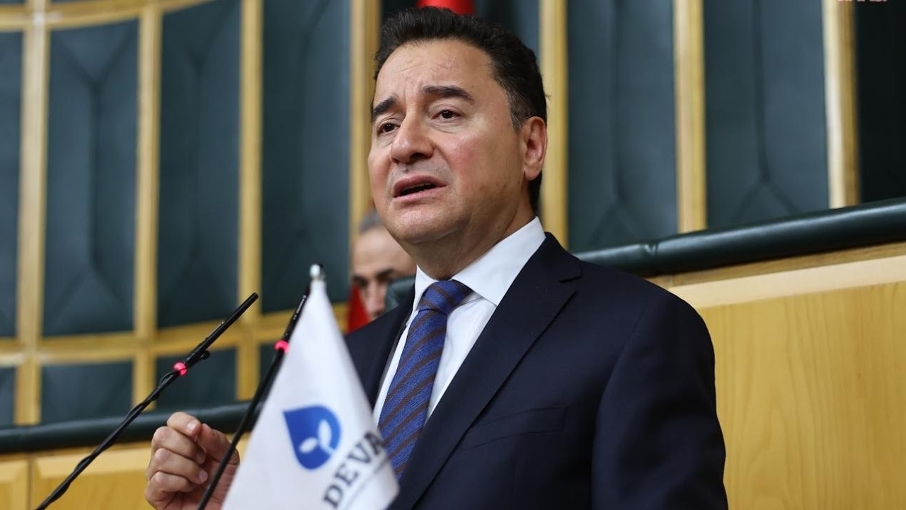 Babacan’dan Şimşek’e 'dış faktör' tepkisi: 'Ağzınızla kuş tutsanız düzelmez'