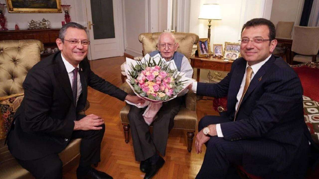 Özgür Özel'den Cindoruk'a veda