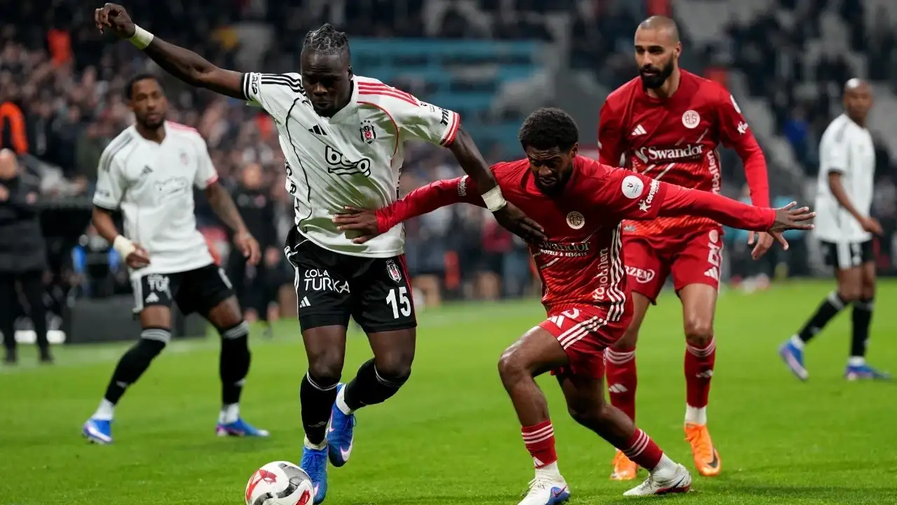 Koçlar devreye girdi: Beşiktaş'a 2 dev anlaşma!