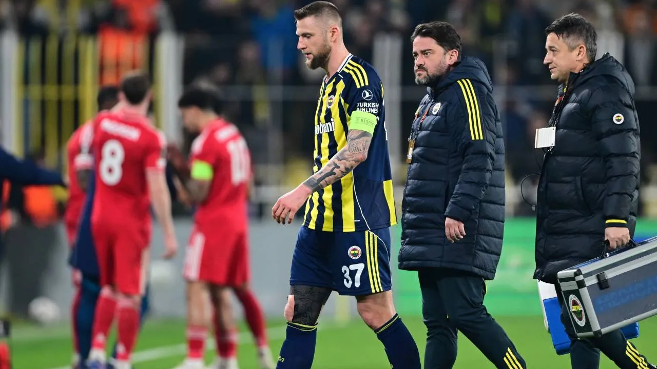 Fenerbahçe'de Skriniar şoku: Oyuna devam edemedi!