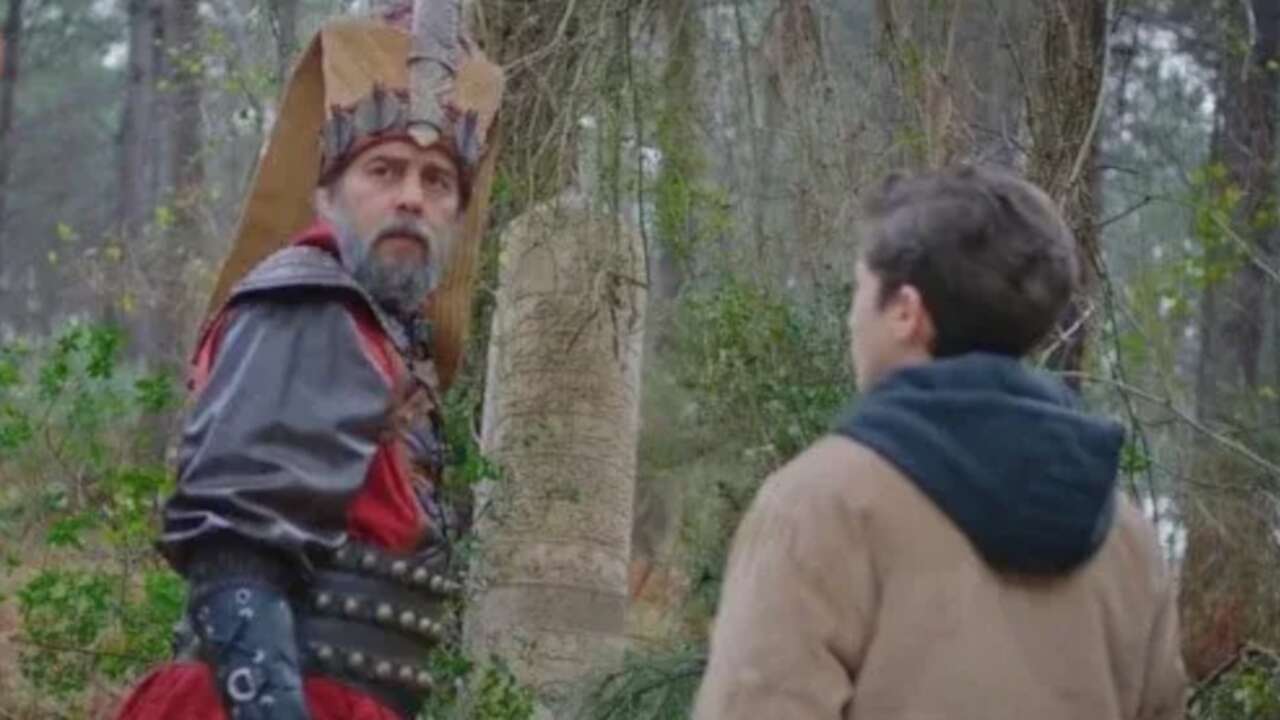 Dizi dekoru tarihi eser olarak tescil edilmişti: Akademisyen görevden alındı