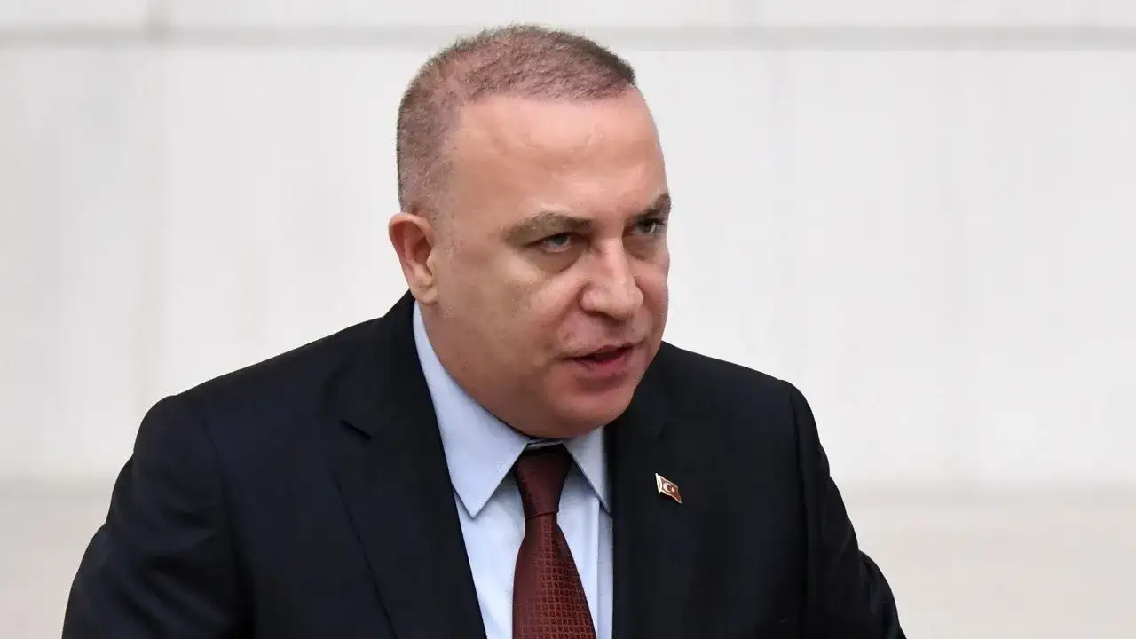 İzzet Ulvi Yönter önce paylaştı sonra sildi: MHP'ye mi mesaj?