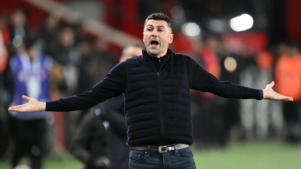 TFF'den Burak Yılmaz'a 'üç koldan' sevk: Hem hakaret hem itibar kaybı!