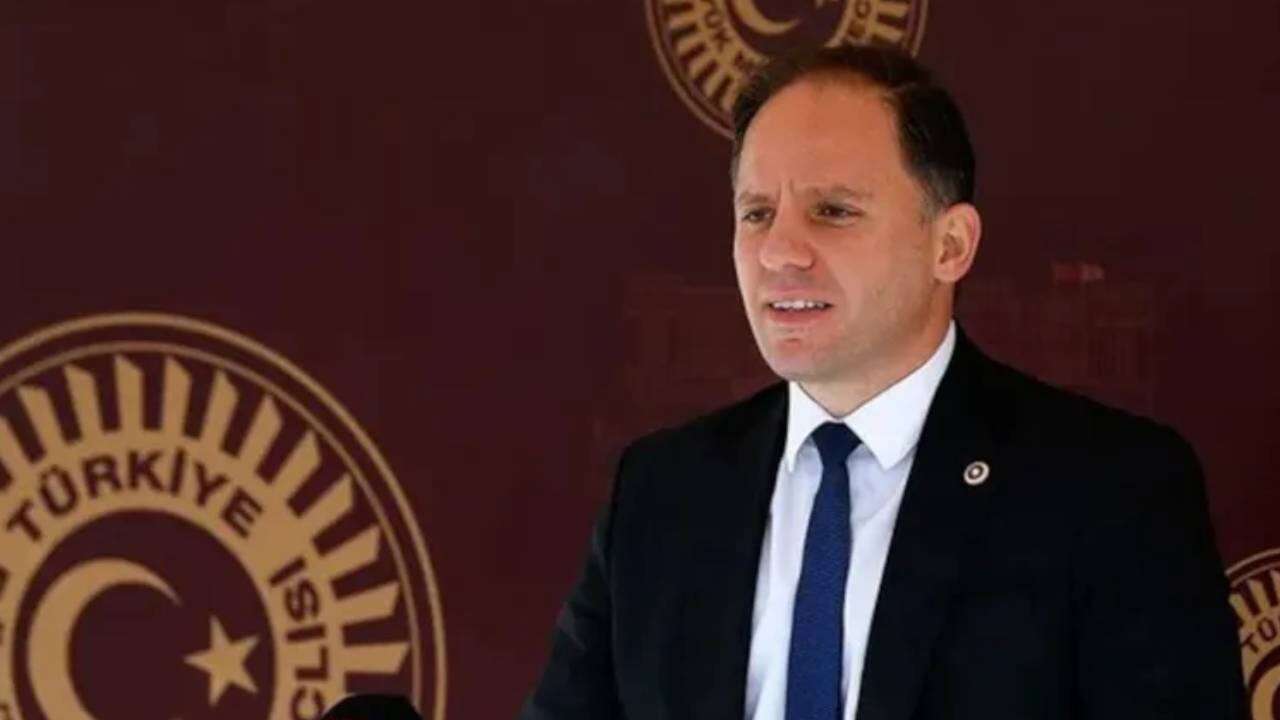 CHP'li Deniz Yavuzyılmaz'dan Uraloğlu'na 'şifreli' mesaj: '518-519'