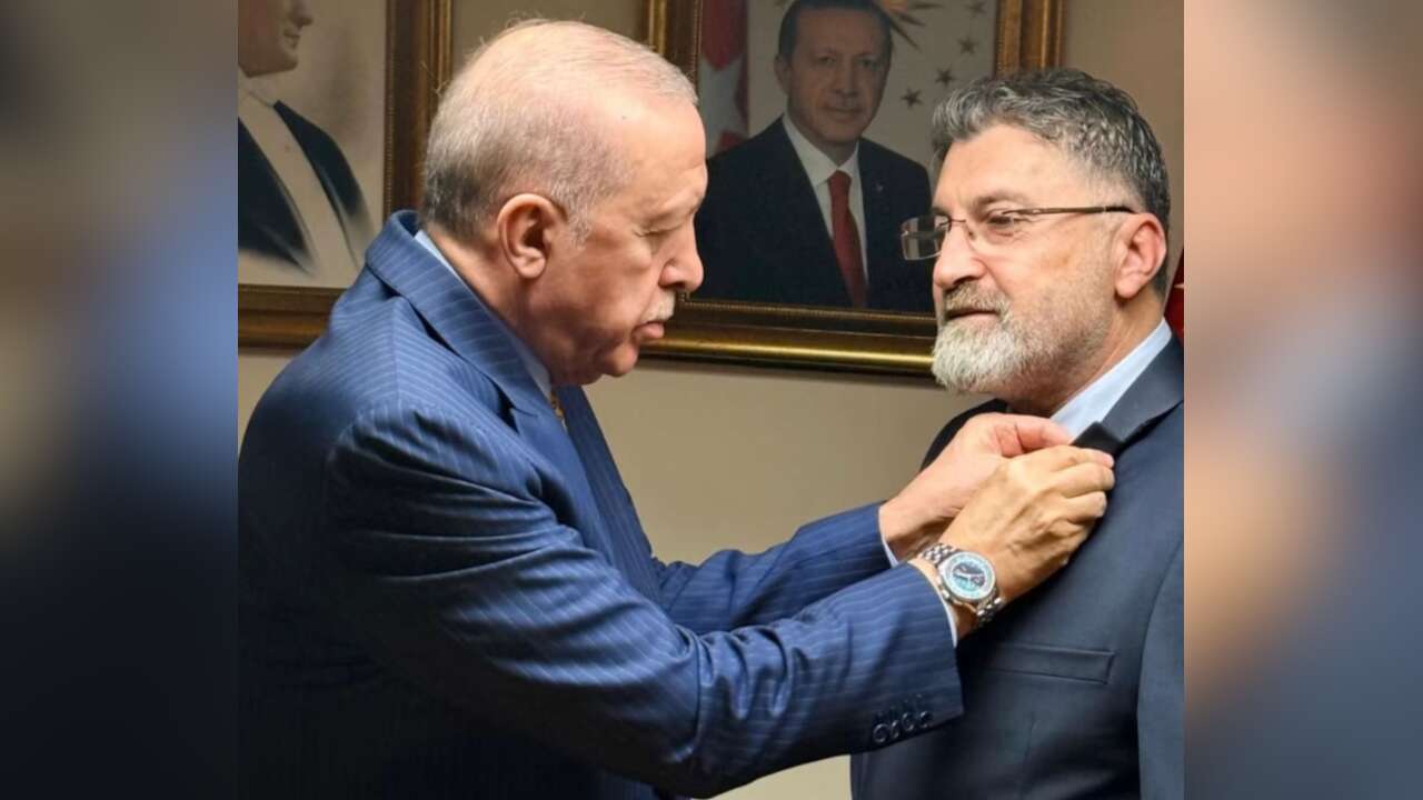 CHP'den istifa eden Kadir Kumbul AK Parti'ye katıldı