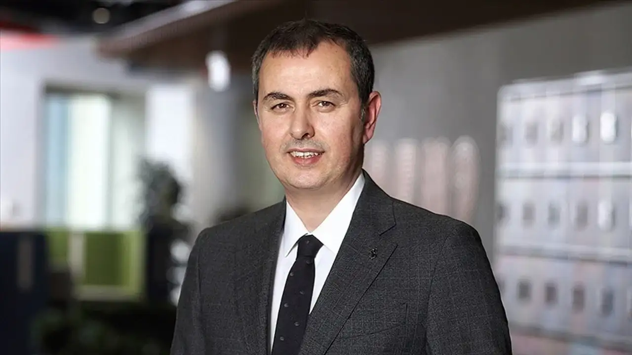 İş Bankası Genel Müdürü Hakan Aran: Enflasyonla mücadele programına ara vermeliyiz