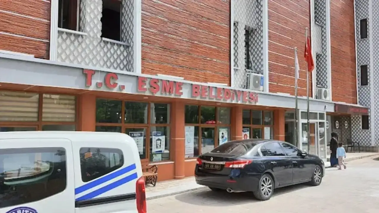 Eşme'de CHP'li başkana operasyon: Belediye meclisinde durum ne? CHP kaç oy aldı?