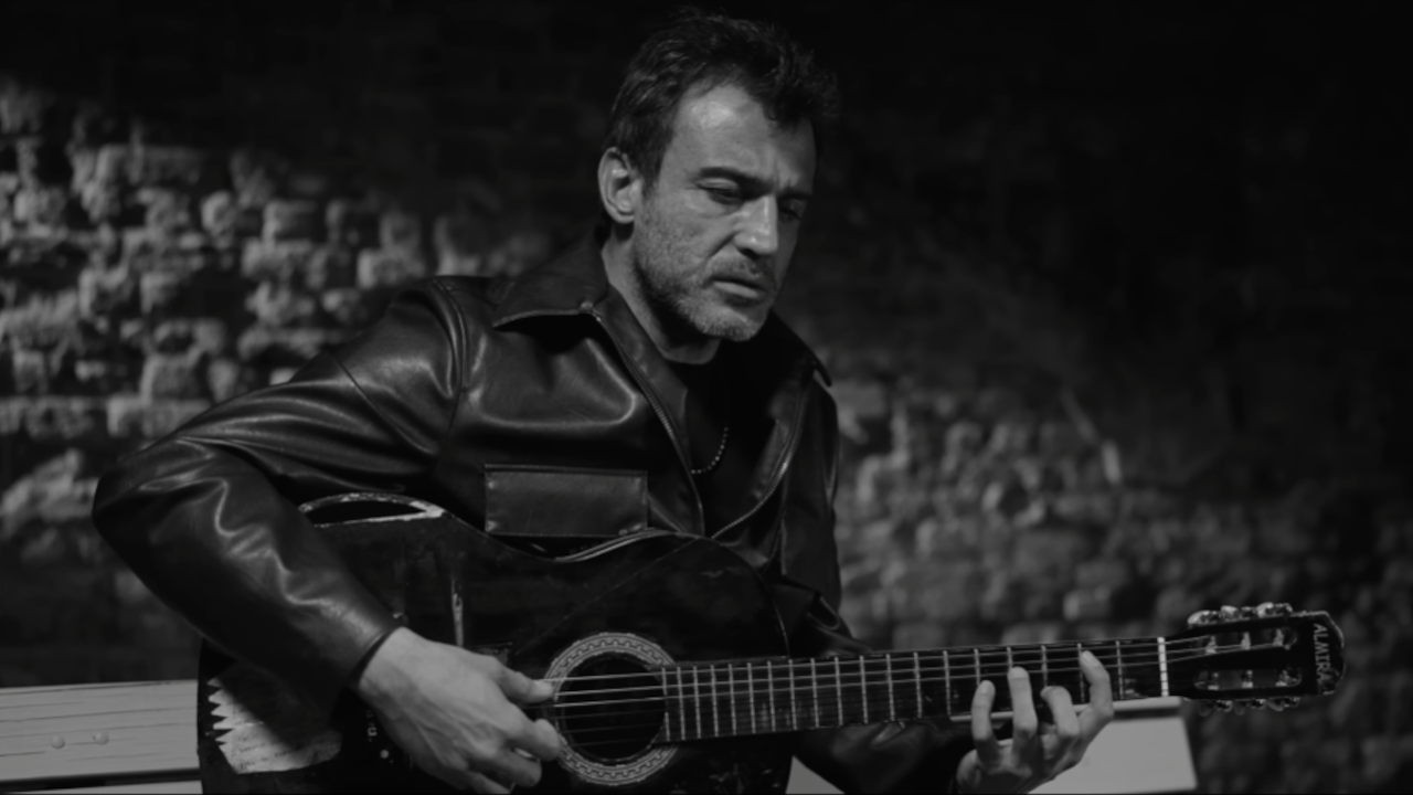 Şarkıcı Rıza Tamer hayatını kaybetti