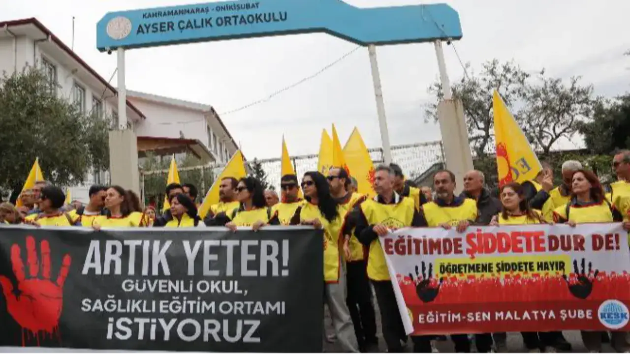 Ayser Çalık Ortaokulu önünde eylem: Okul hafıza merkezi haline gelmeli