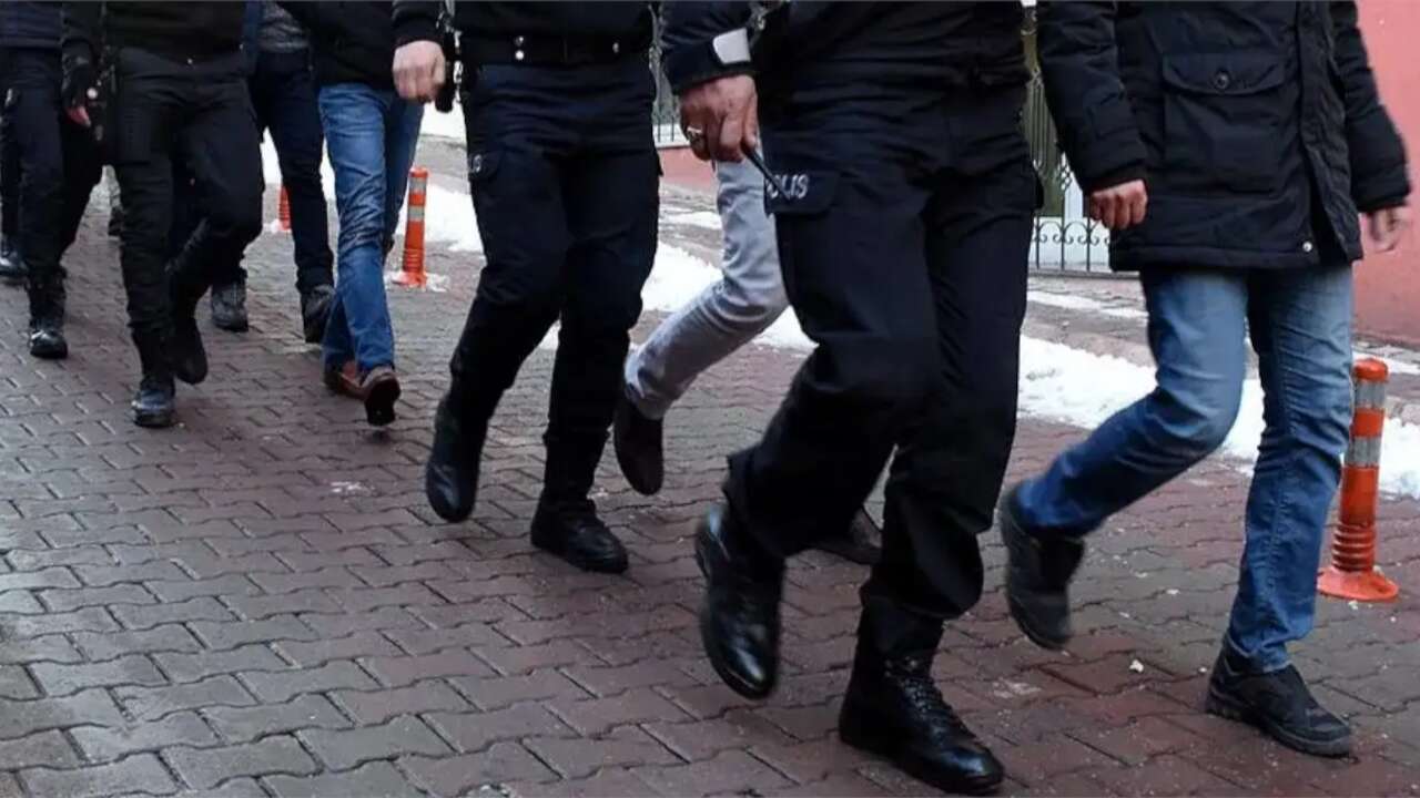 Okul saldırıları sonrasında 411 kişi gözaltına alındı, 111 Telegram kanalı kapatıldı