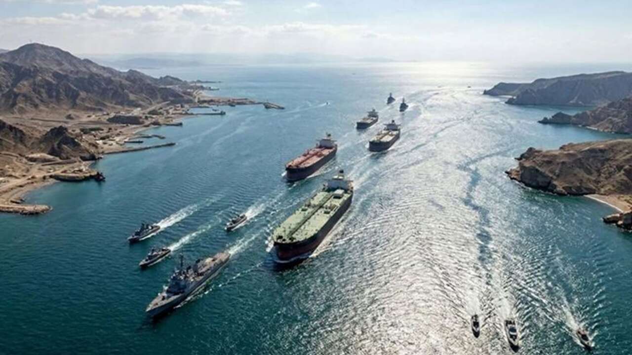 İran'dan barış için adım: Hürmüz Boğazı açıldı