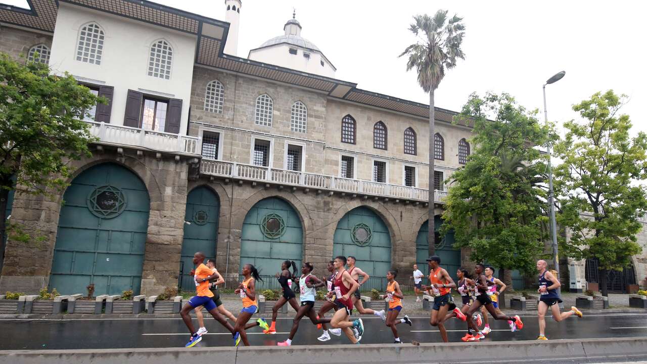 İstanbul Yarı Maratonu koşuluyor: 19 bin kişi start alacak