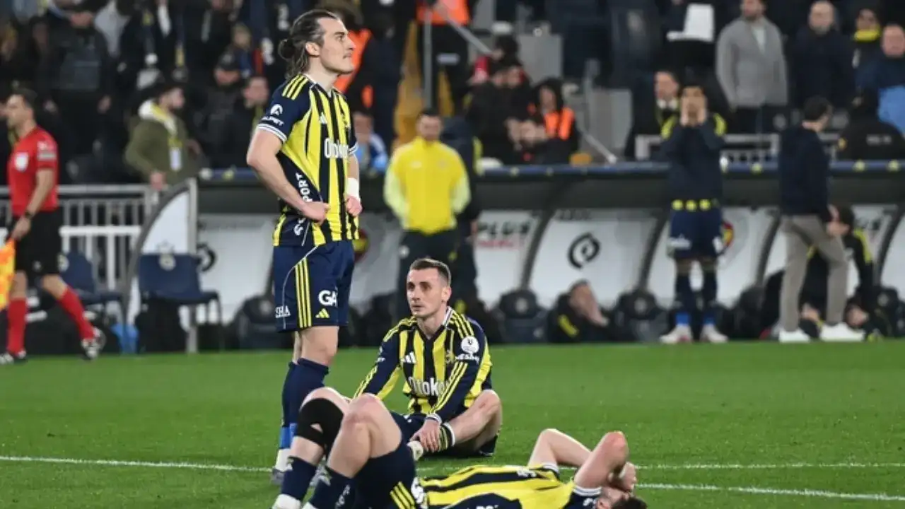 Fenerbahçe'nin 90+8'de yediği gölün öncesinde faul kararı doğrum u?
