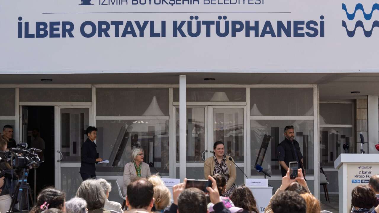 İlber Ortaylı anısına duygusal buluşma: Ailesi okurlarıyla bir araya geldi