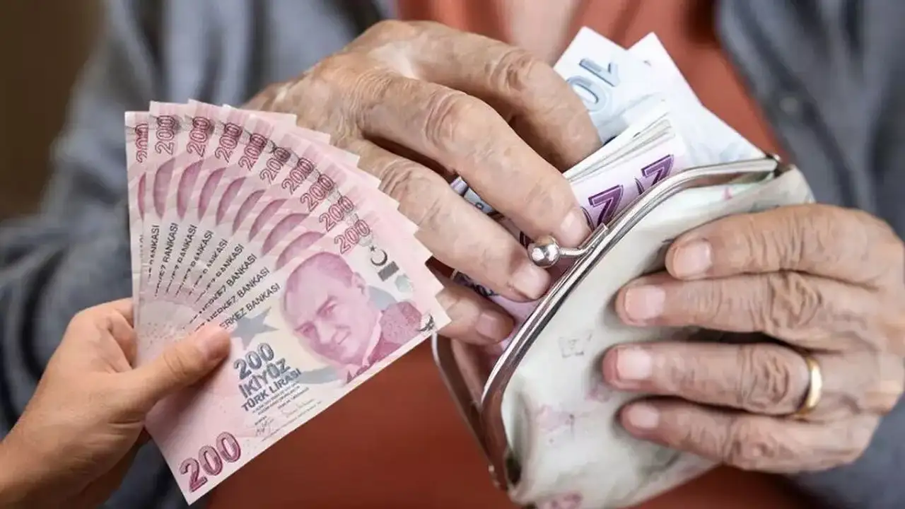 Milyonlar bu haberi bekliyor: Emekli ve memur Temmuz maaş zammı ortaya çıktı