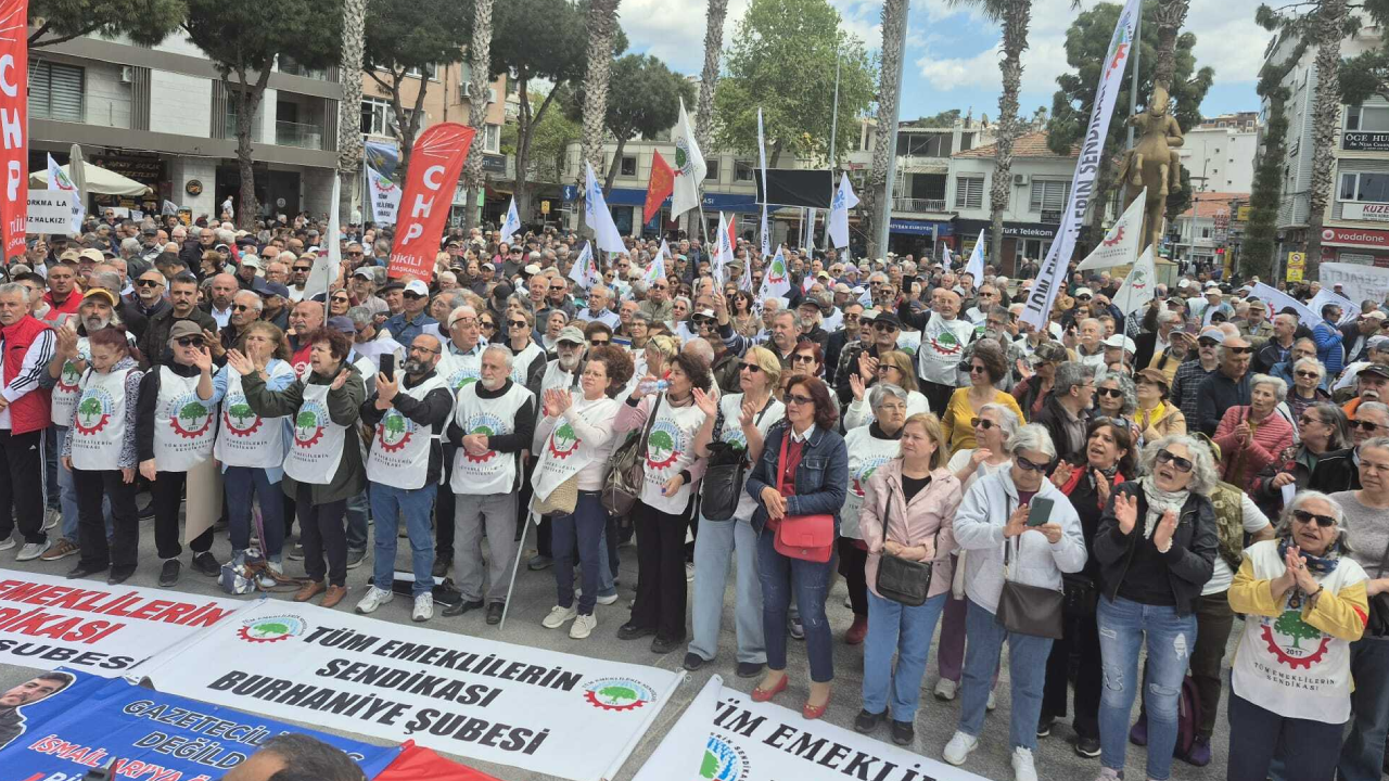 Emeklilerden 'sefalet' isyanı: 'Ekmek bile lüks hale geldi'