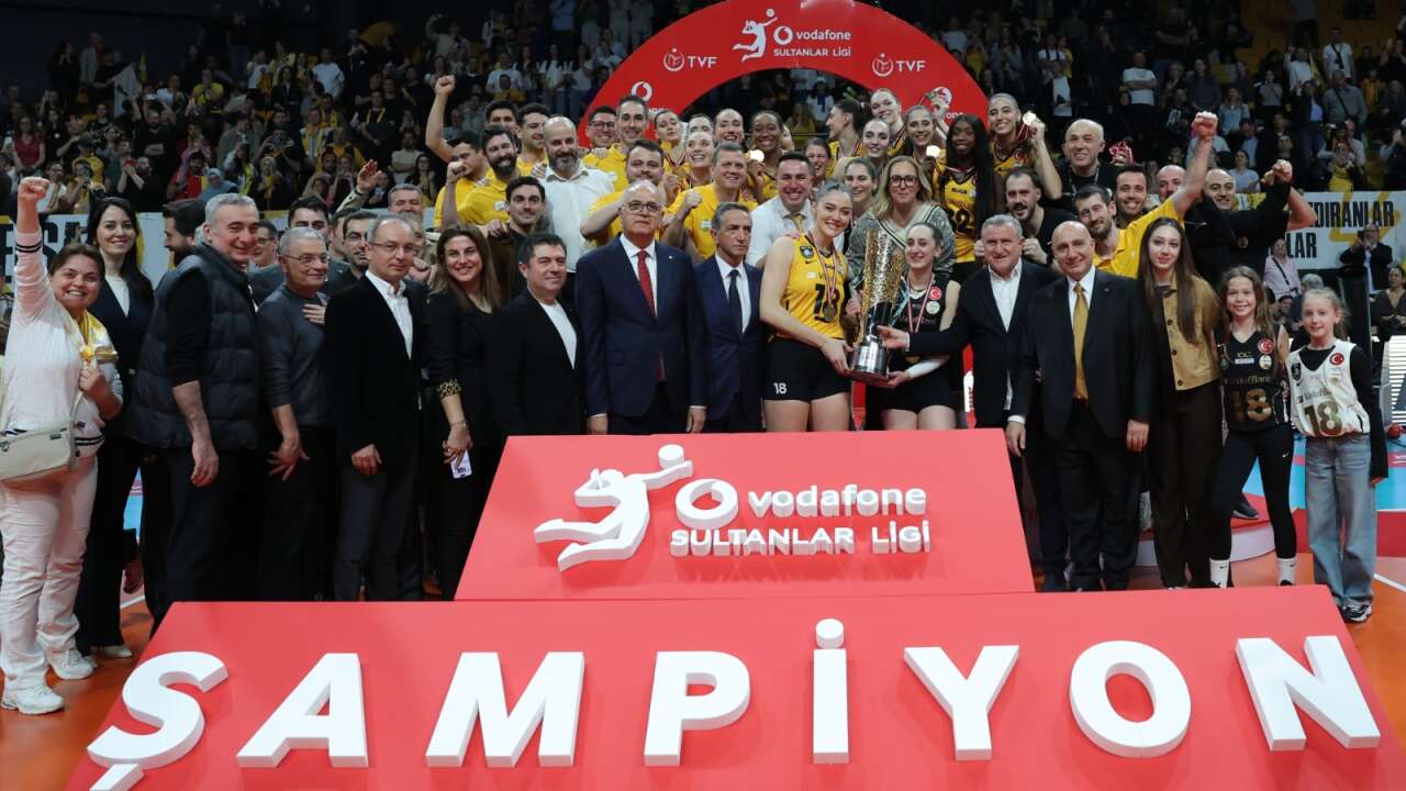 Sultanlar Ligi şampiyonu VakıfBank oldu