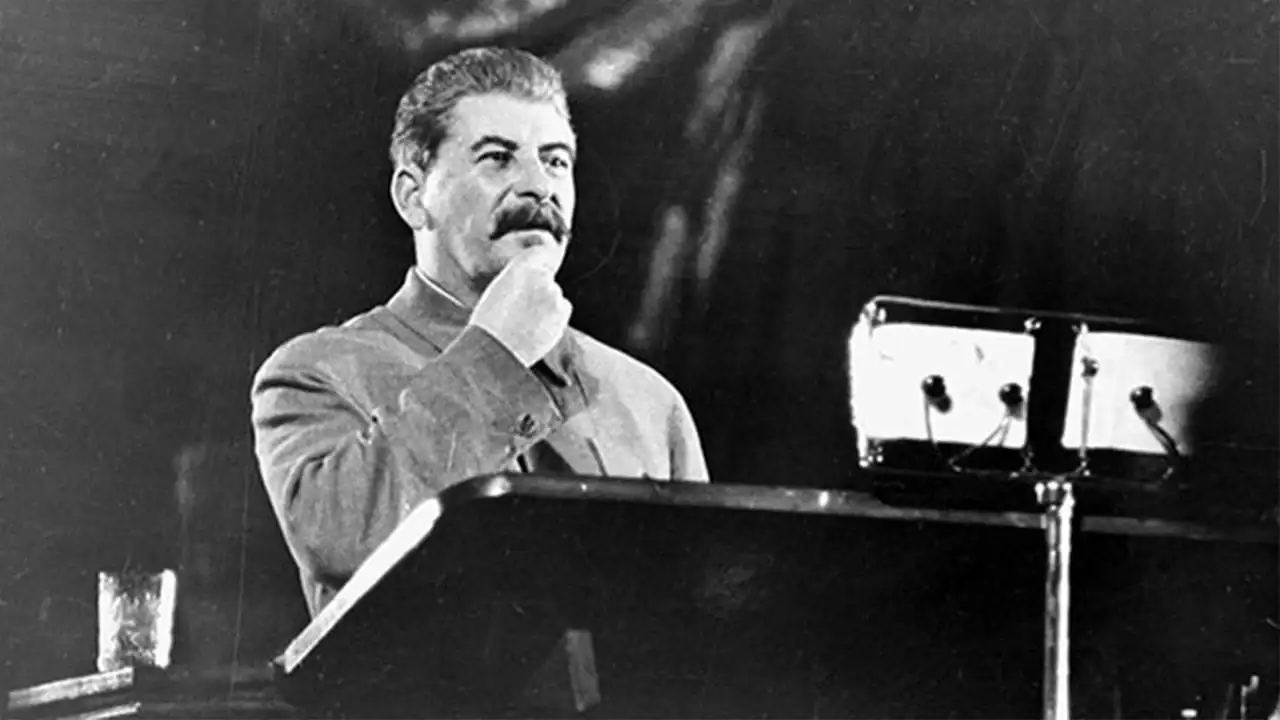 Stalin'in hayatı dizi oluyor: Gerçekleri çekeceğiz