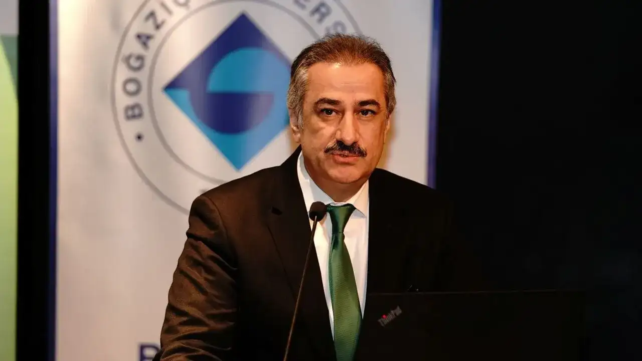 Boğaziçi Üniversitesi'ni var eden her şeye saldırıyor: Naci İnci 32 yıllık festivali iptal etti